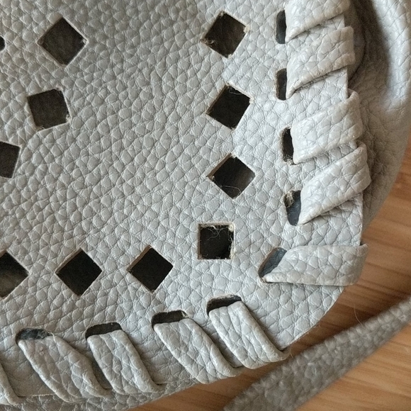 Mossimo Grey Diecut Mini Crossbody Purse - Picture 3 of 10